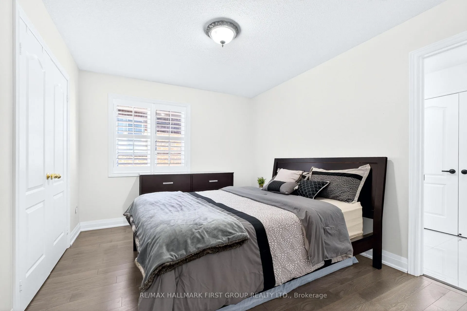 Photo 27 of 18 Buster Drive, Brampton, Bram West — HOMEH