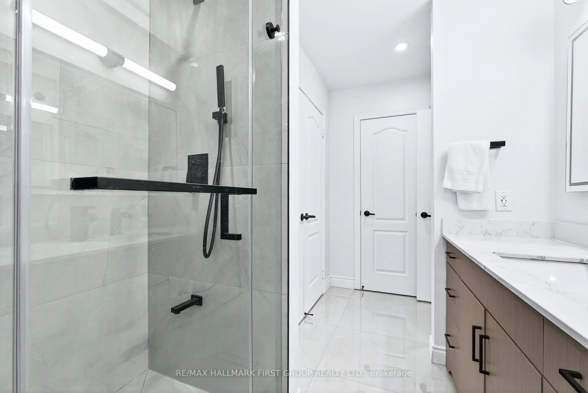 Photo 30 of 18 Buster Drive, Brampton, Bram West — HOMEH