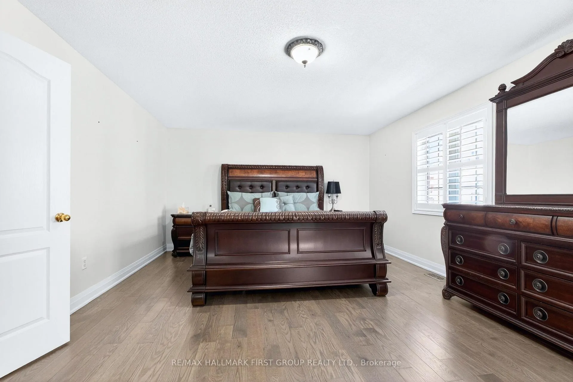 Photo 32 of 18 Buster Drive, Brampton, Bram West — HOMEH