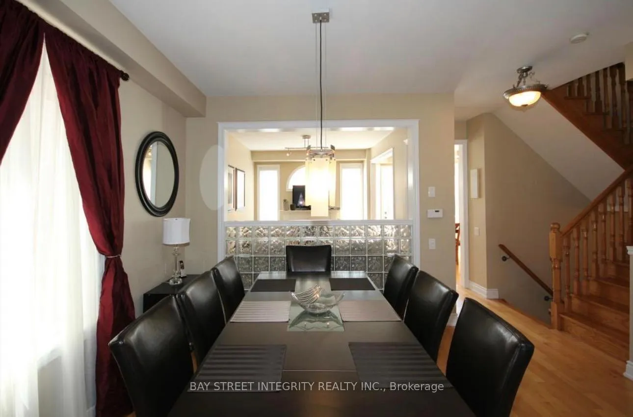 Photo 4 of 3364 Hayhurst Crescent, Oakville, Bronte — HOMEH