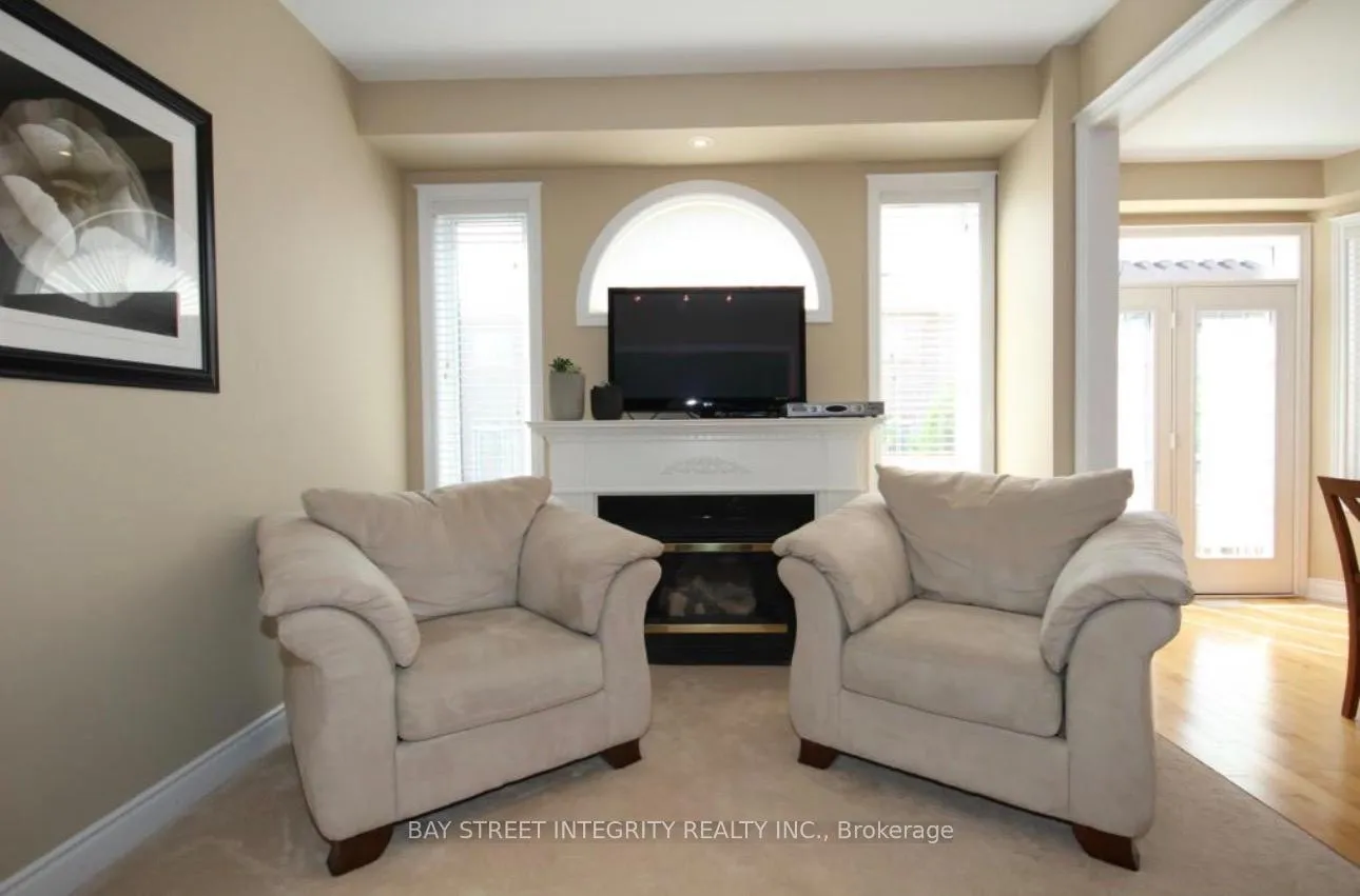 Photo 8 of 3364 Hayhurst Crescent, Oakville, Bronte — HOMEH