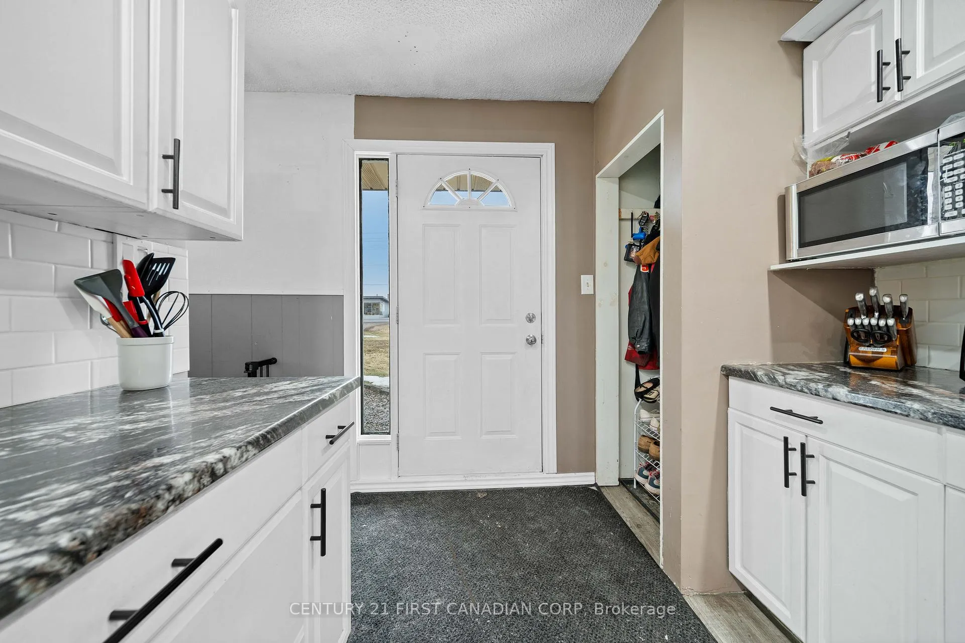 Photo 9 of 43747 Talbot Line, Central Elgin, Rural Central Elgin — HOMEH