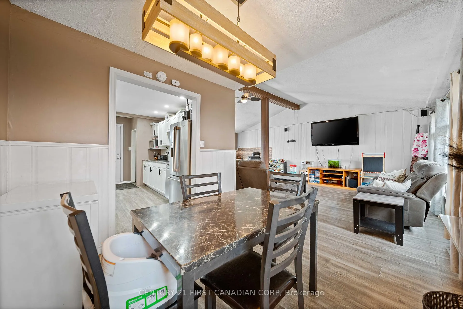 Photo 17 of 43747 Talbot Line, Central Elgin, Rural Central Elgin — HOMEH