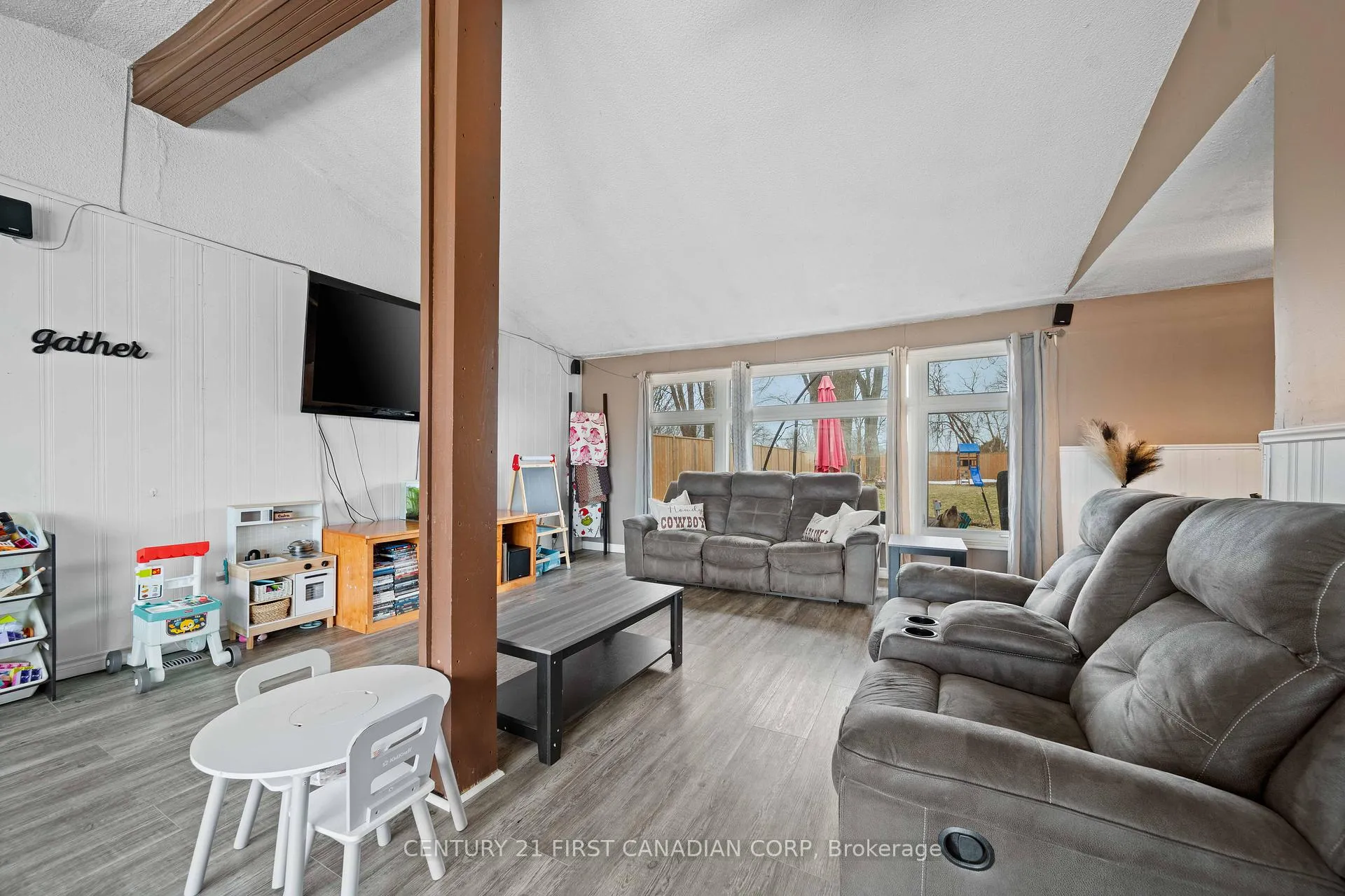 Photo 19 of 43747 Talbot Line, Central Elgin, Rural Central Elgin — HOMEH