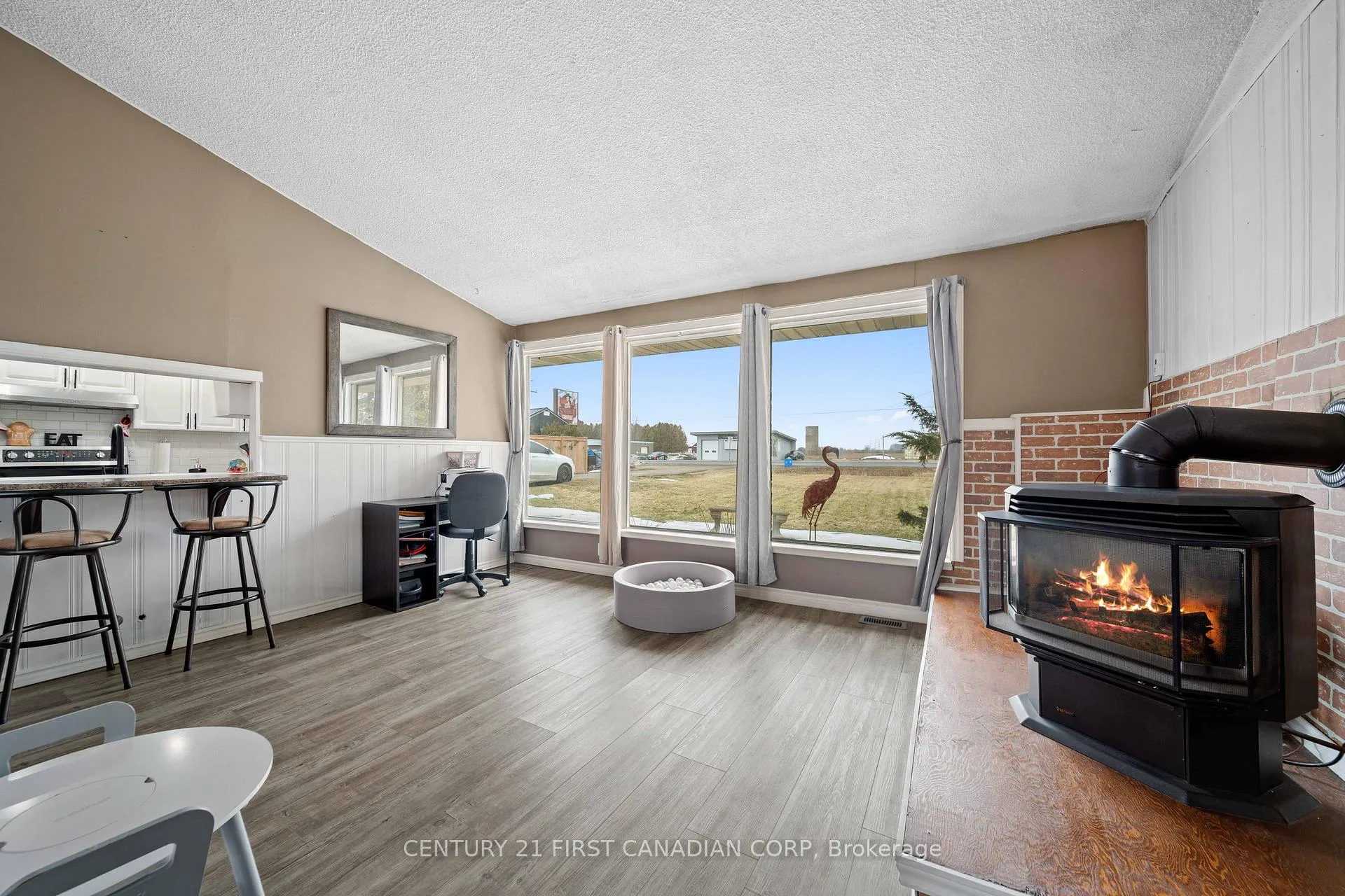 Photo 20 of 43747 Talbot Line, Central Elgin, Rural Central Elgin — HOMEH