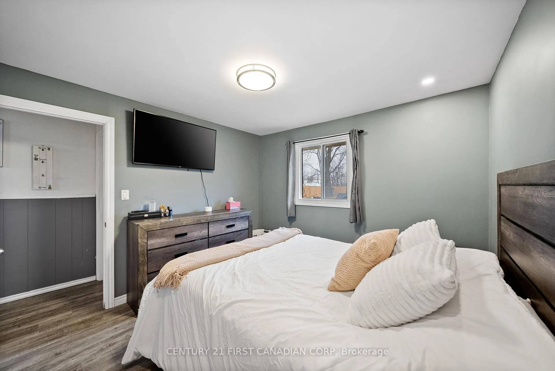 Photo 25 of 43747 Talbot Line, Central Elgin, Rural Central Elgin — HOMEH