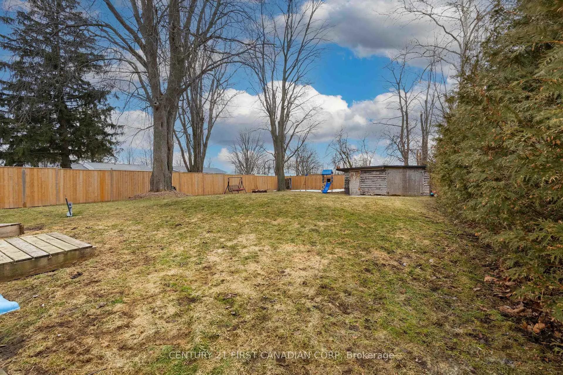 Photo 33 of 43747 Talbot Line, Central Elgin, Rural Central Elgin — HOMEH