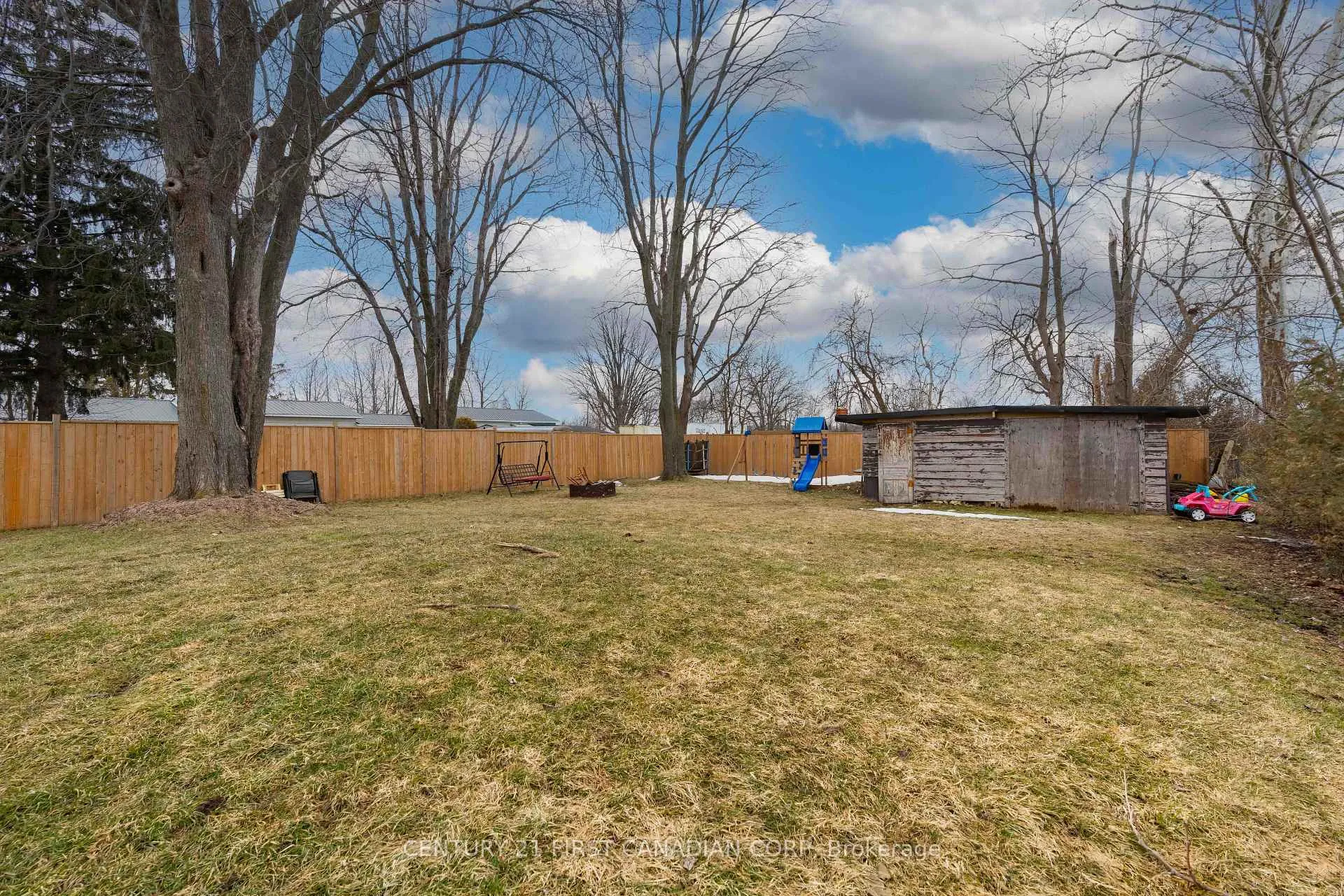 Photo 34 of 43747 Talbot Line, Central Elgin, Rural Central Elgin — HOMEH