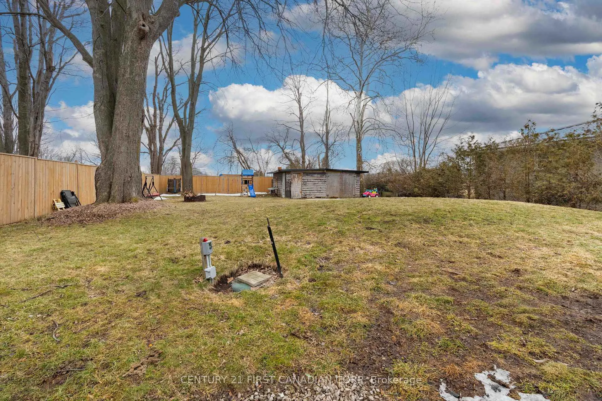 Photo 38 of 43747 Talbot Line, Central Elgin, Rural Central Elgin — HOMEH