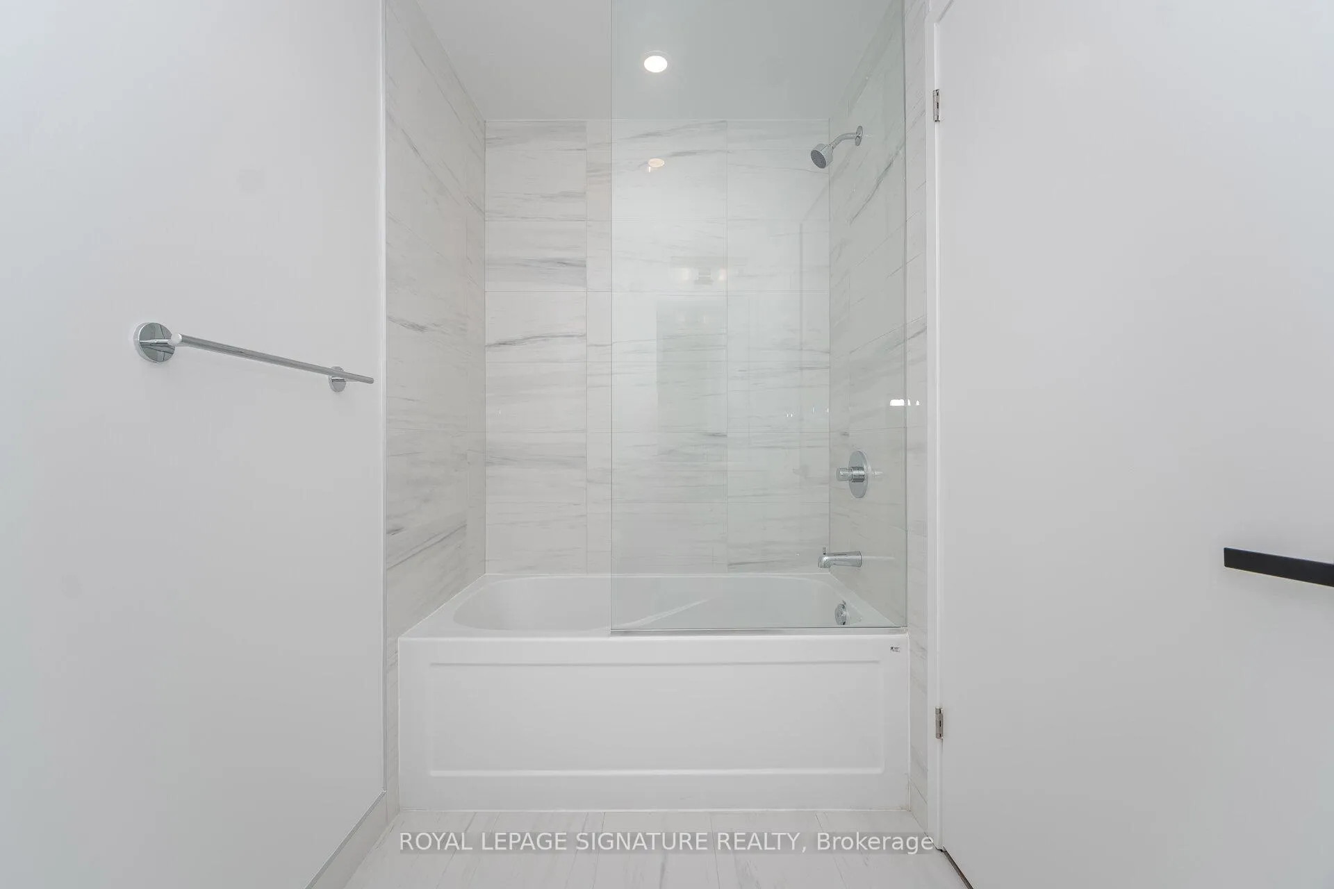 Photo 21 of Unit 4806, 195 Commerce Street, Vaughan, Vaughan Corporate Centre — HOMEH