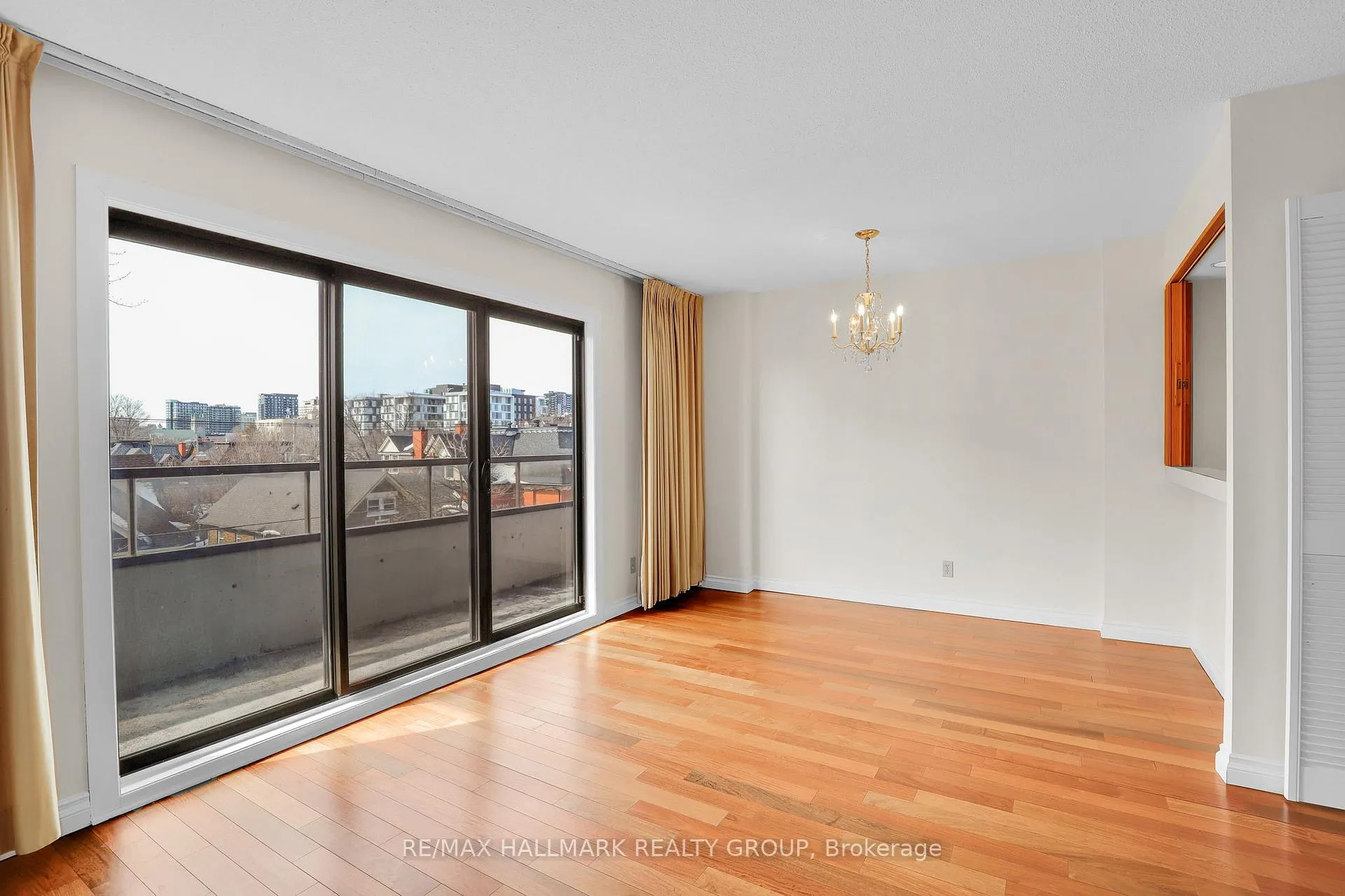 Photo 6 of Unit 501, 333 Chapel Street, Ottawa, Sandy Hill — HOMEH