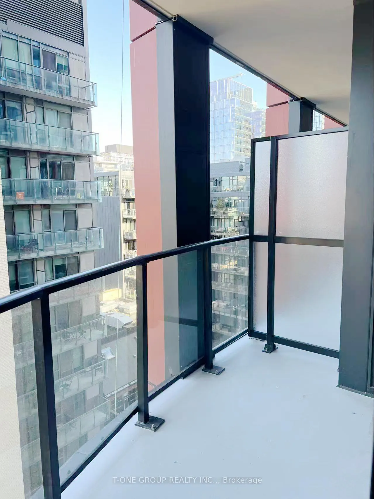 Photo 8 of Unit 1612, 180 Front Street E, Toronto, Moss Park — HOMEH