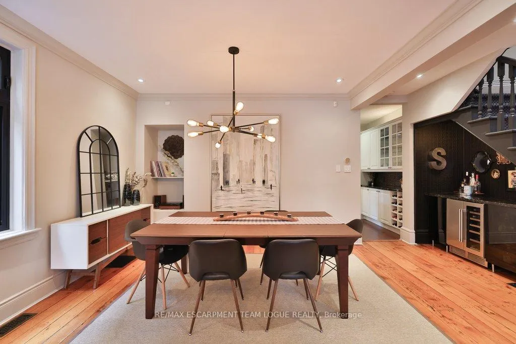 Photo 9 of 322 Caroline Street S, Hamilton, Durand — HOMEH