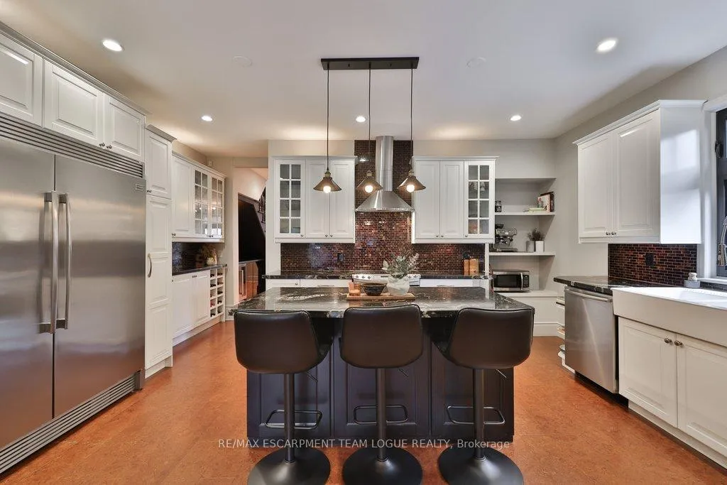 Photo 13 of 322 Caroline Street S, Hamilton, Durand — HOMEH