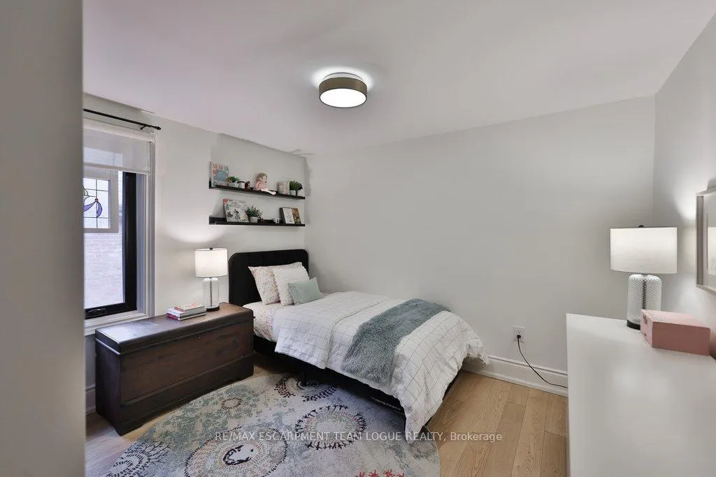 Photo 29 of 322 Caroline Street S, Hamilton, Durand — HOMEH
