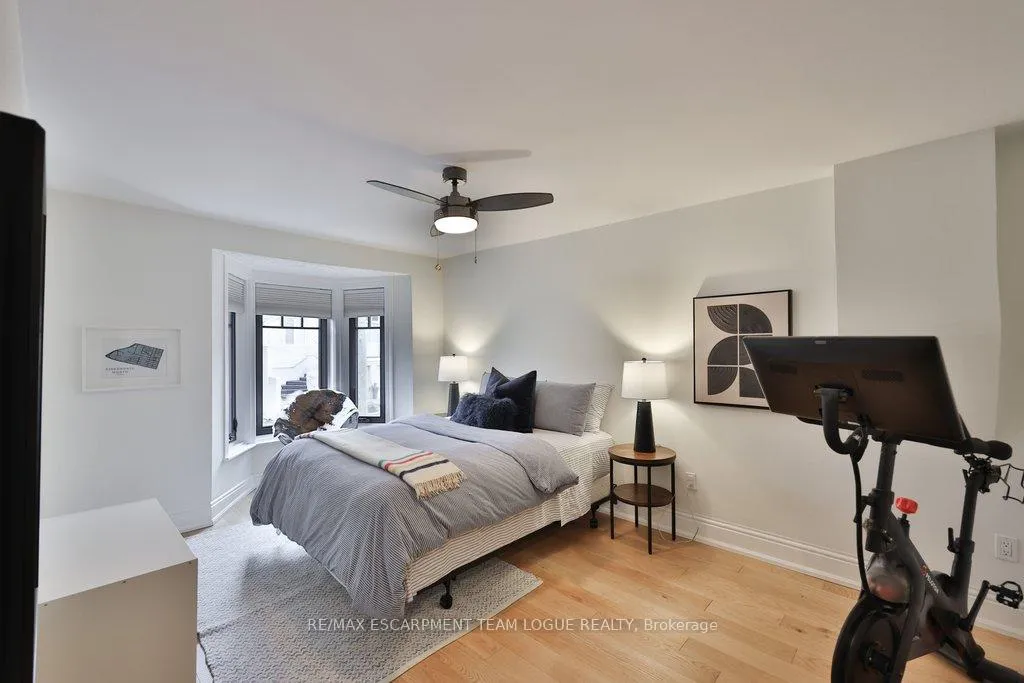 Photo 34 of 322 Caroline Street S, Hamilton, Durand — HOMEH