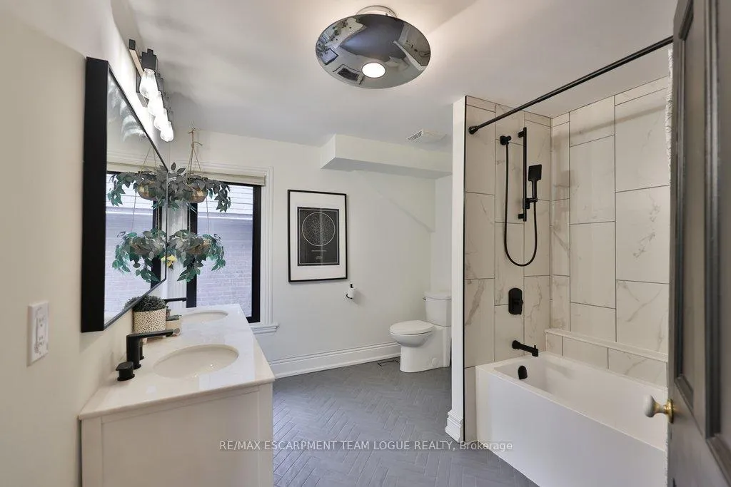 Photo 36 of 322 Caroline Street S, Hamilton, Durand — HOMEH