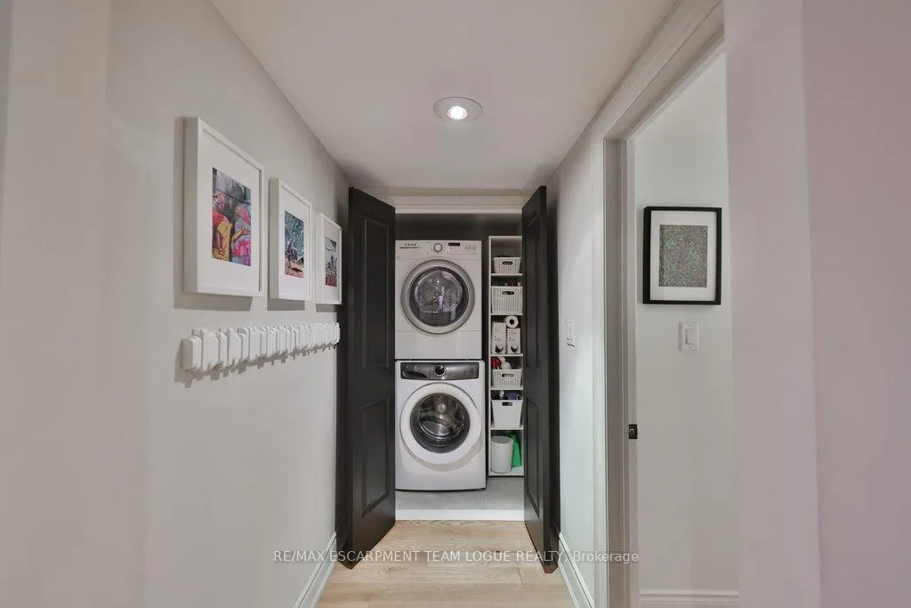 Photo 38 of 322 Caroline Street S, Hamilton, Durand — HOMEH