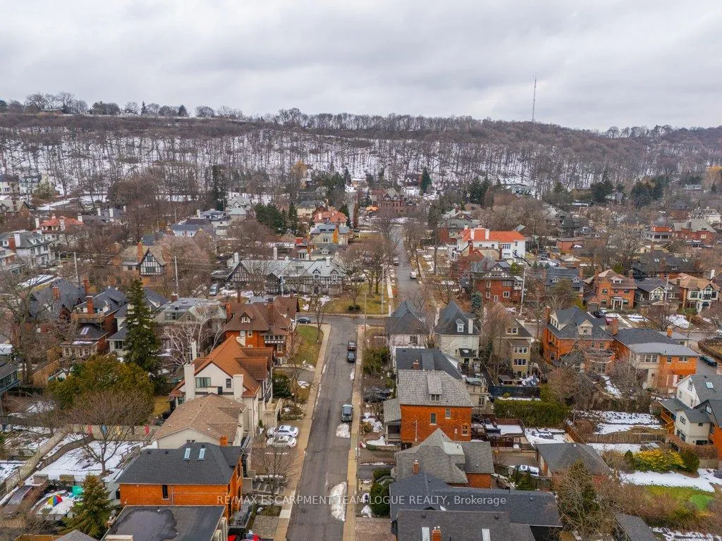Photo 49 of 322 Caroline Street S, Hamilton, Durand — HOMEH