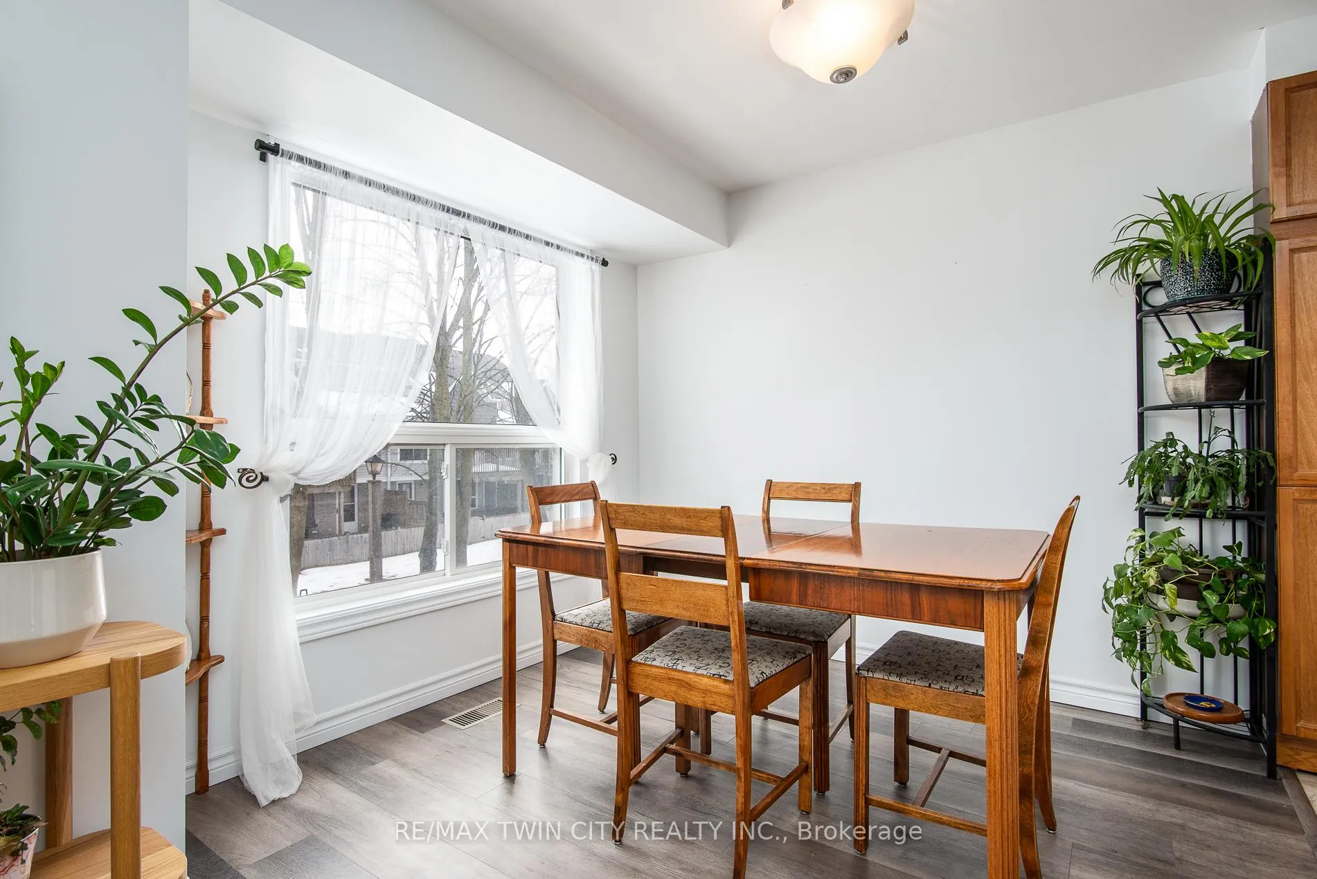 Photo 9 of Unit 23, 54 Green Valley Drive, Kitchener — HOMEH