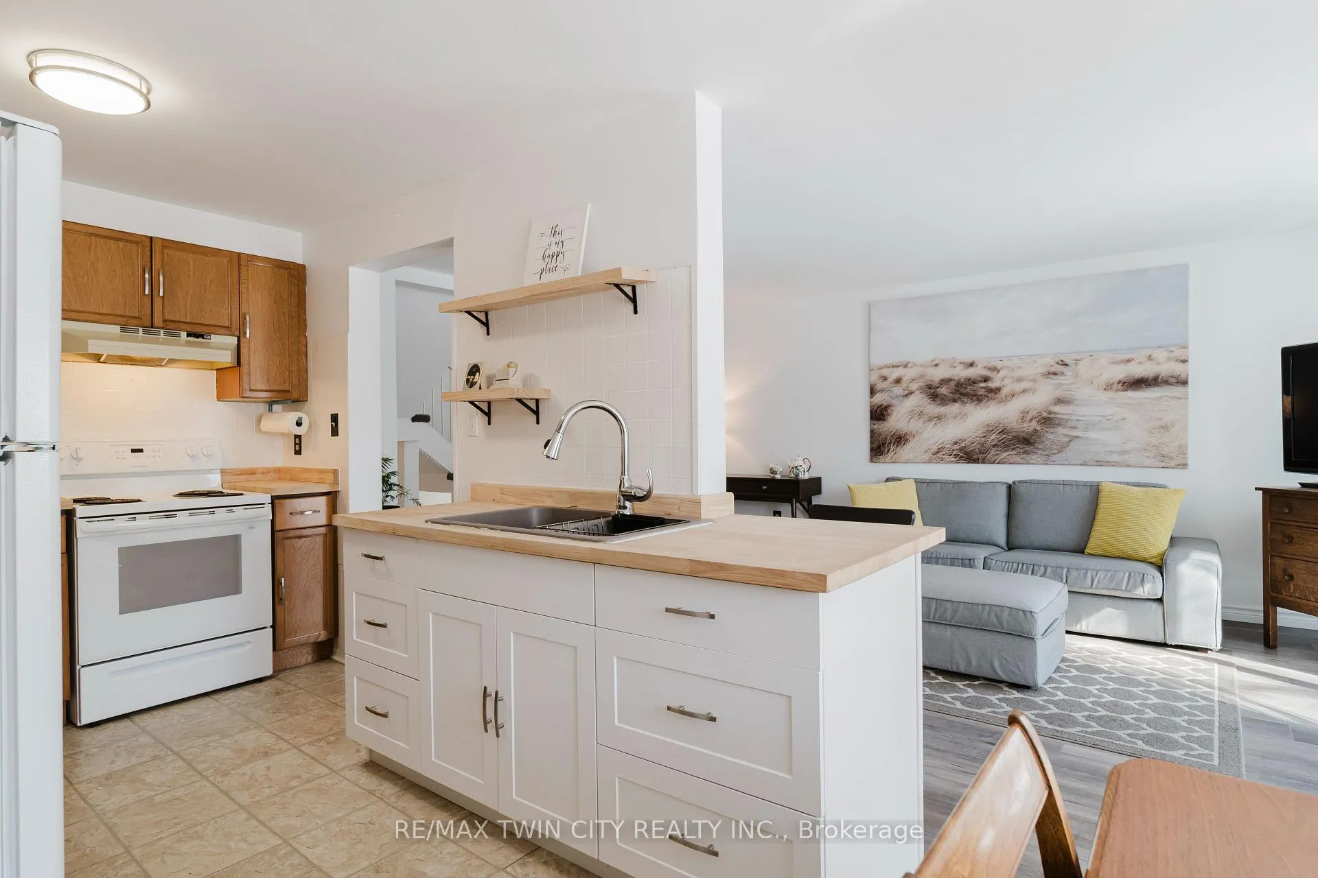 Photo 10 of Unit 23, 54 Green Valley Drive, Kitchener — HOMEH