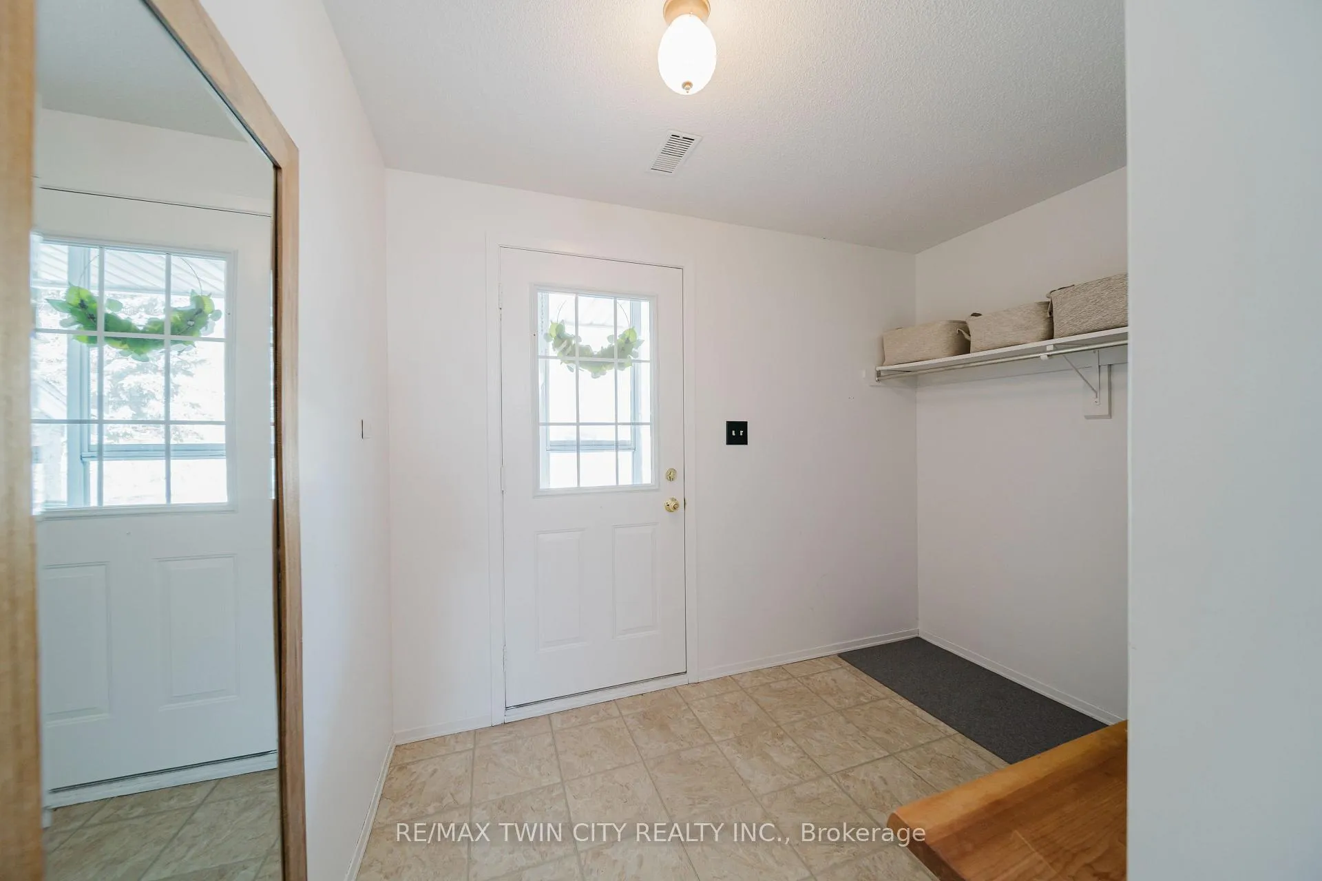 Photo 15 of Unit 23, 54 Green Valley Drive, Kitchener — HOMEH