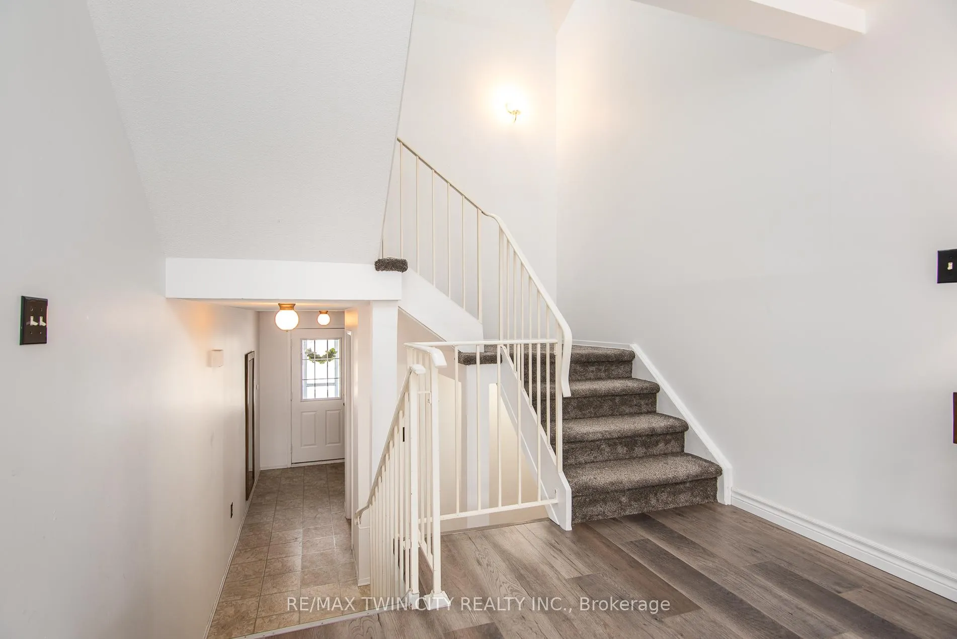 Photo 18 of Unit 23, 54 Green Valley Drive, Kitchener — HOMEH