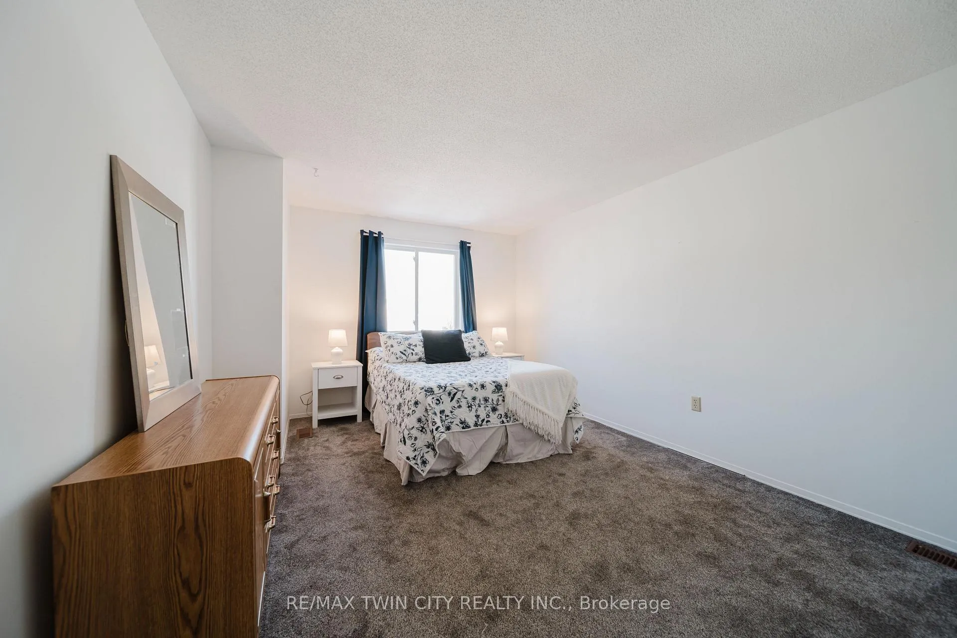 Photo 20 of Unit 23, 54 Green Valley Drive, Kitchener — HOMEH
