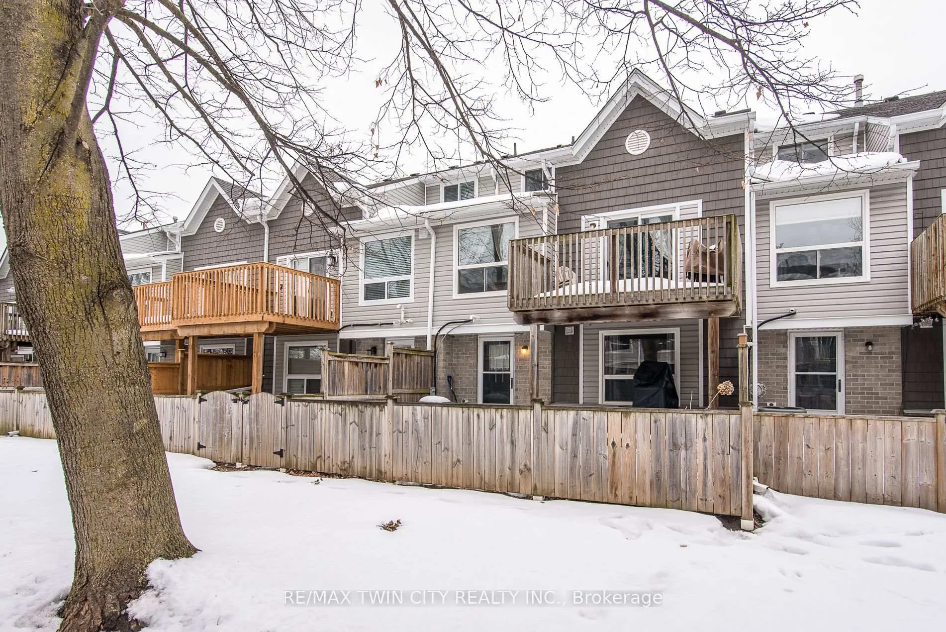 Photo 32 of Unit 23, 54 Green Valley Drive, Kitchener — HOMEH