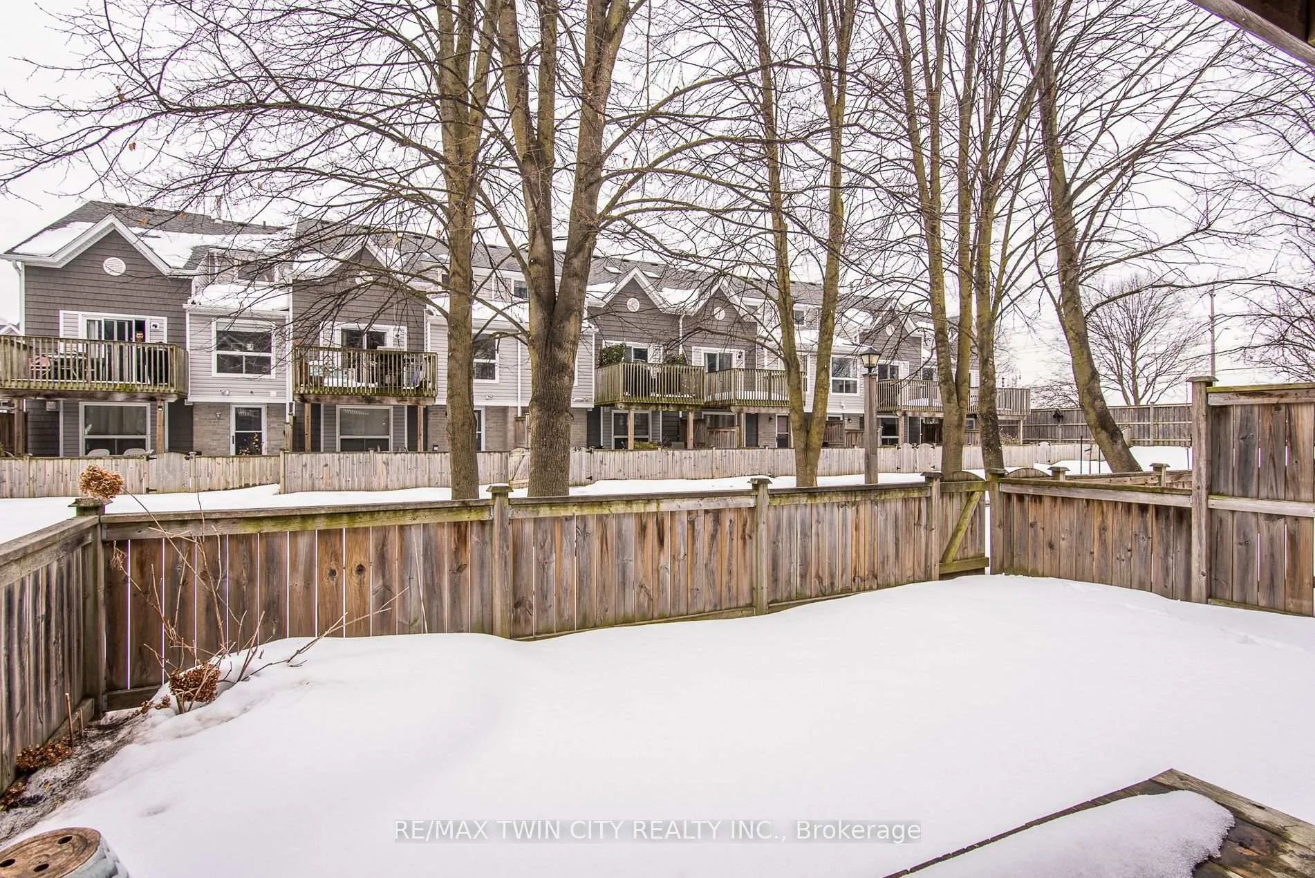 Photo 34 of Unit 23, 54 Green Valley Drive, Kitchener — HOMEH