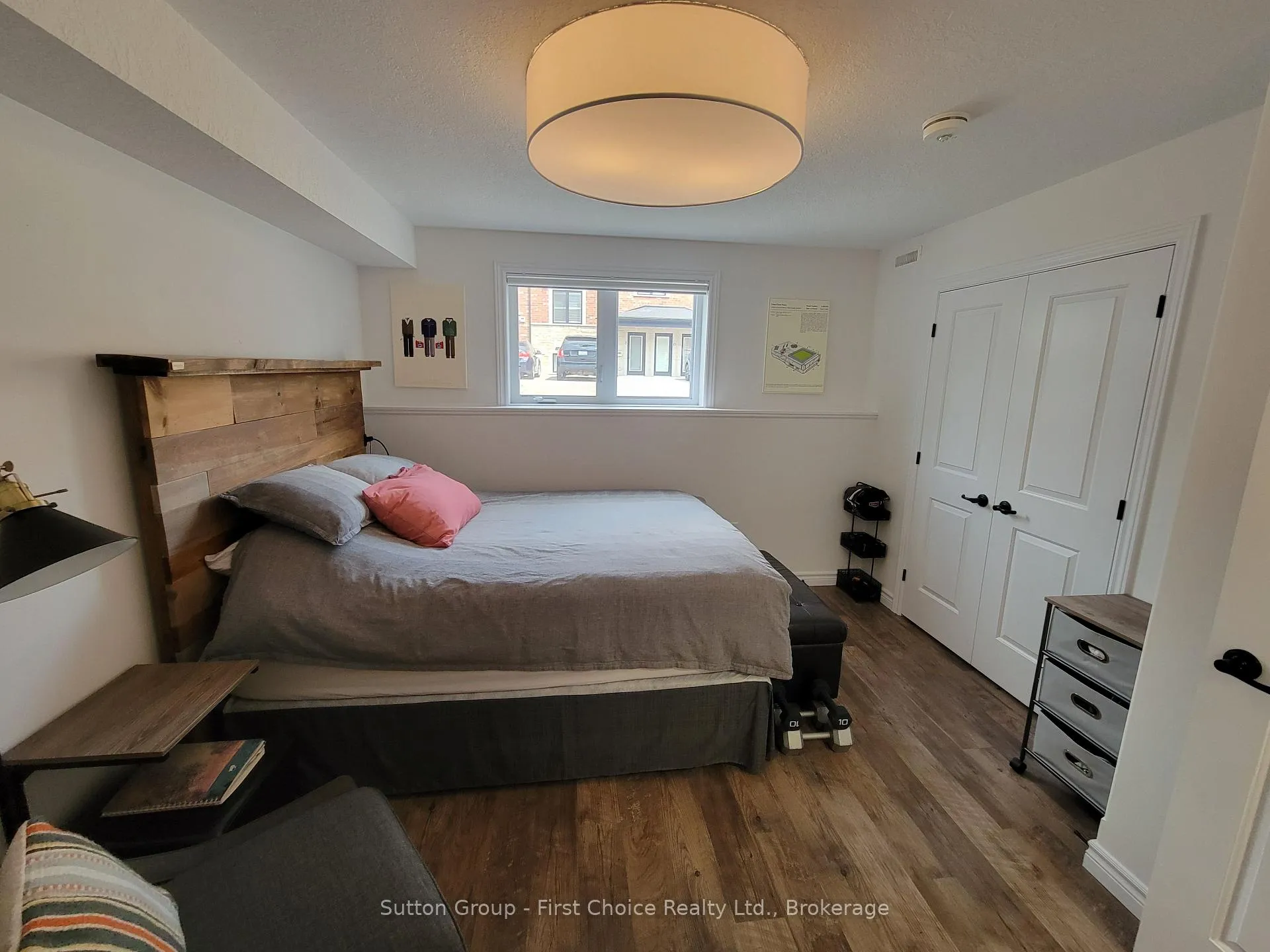 Photo 12 of Unit 5, 3205 Vivian Line 37, Stratford — HOMEH