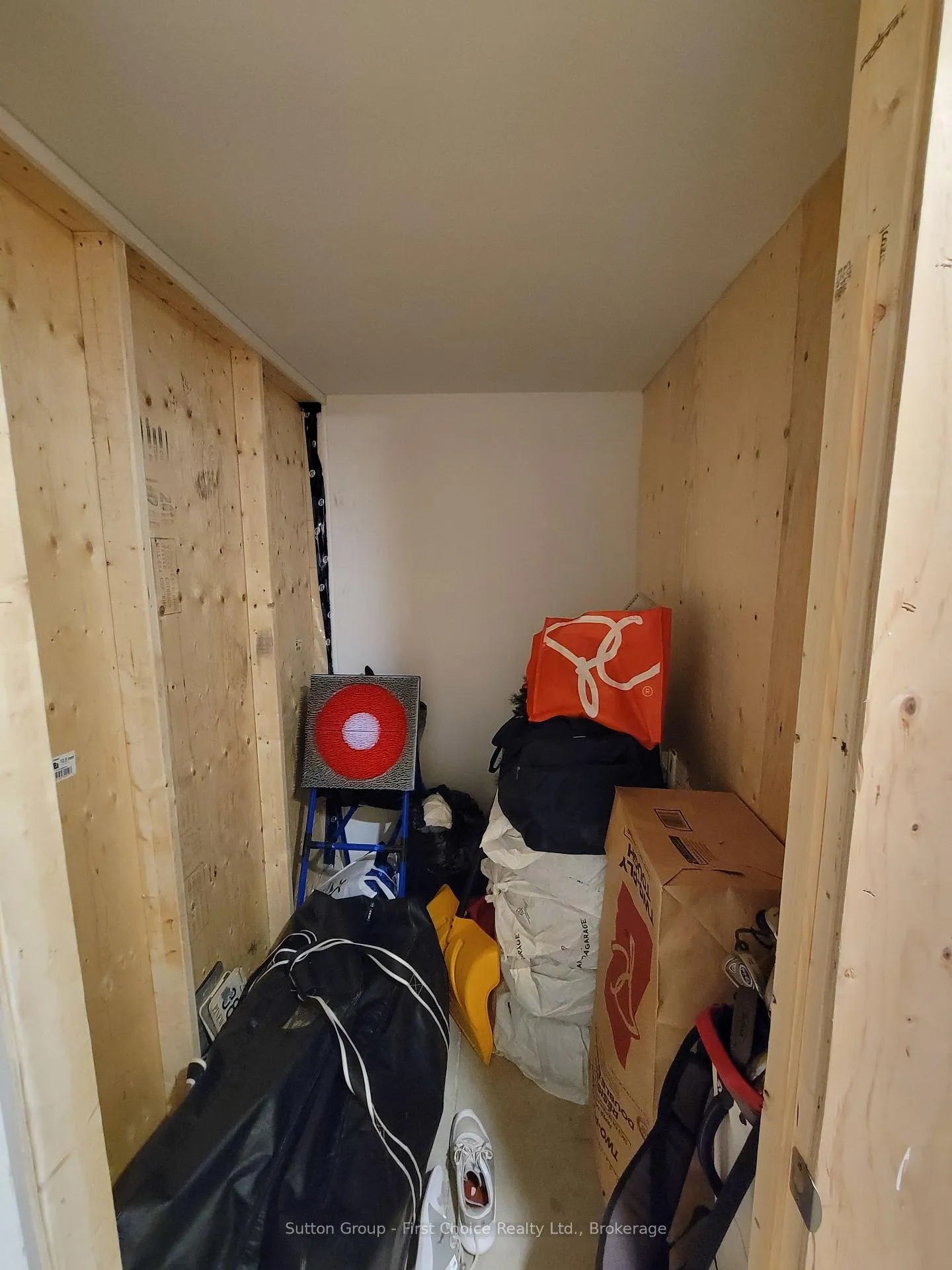Photo 21 of Unit 5, 3205 Vivian Line 37, Stratford — HOMEH