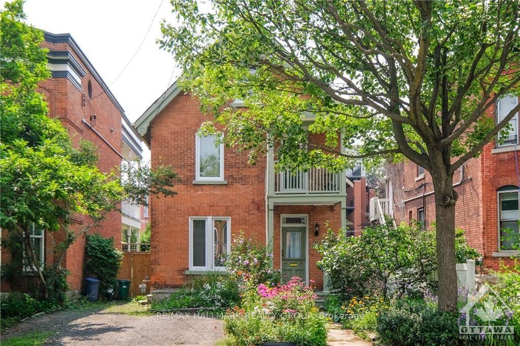 Front of Unit C, 50 Sweetland Avenue