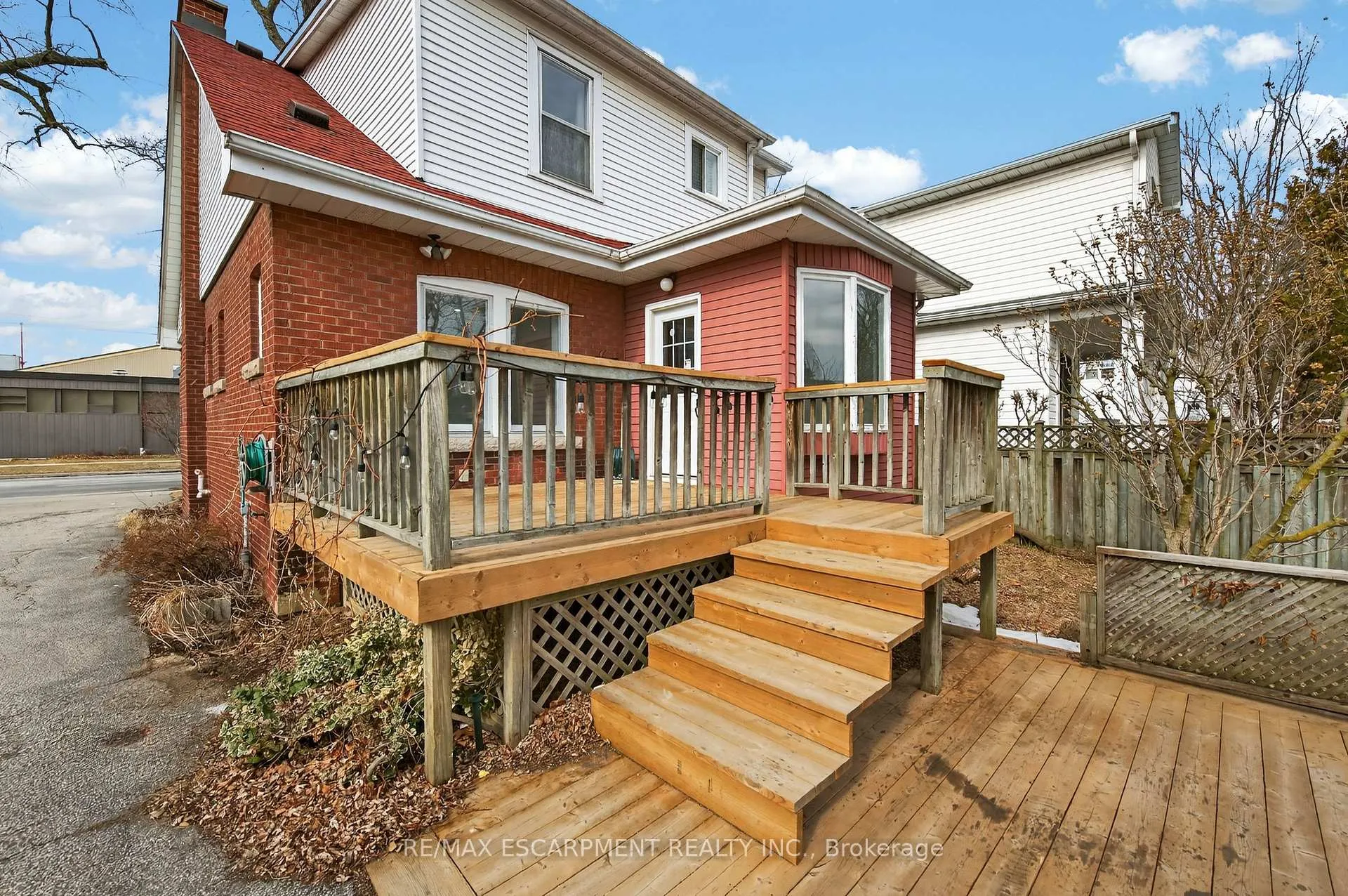 Photo 4 of 2296 New Street, Burlington, Brant — HOMEH