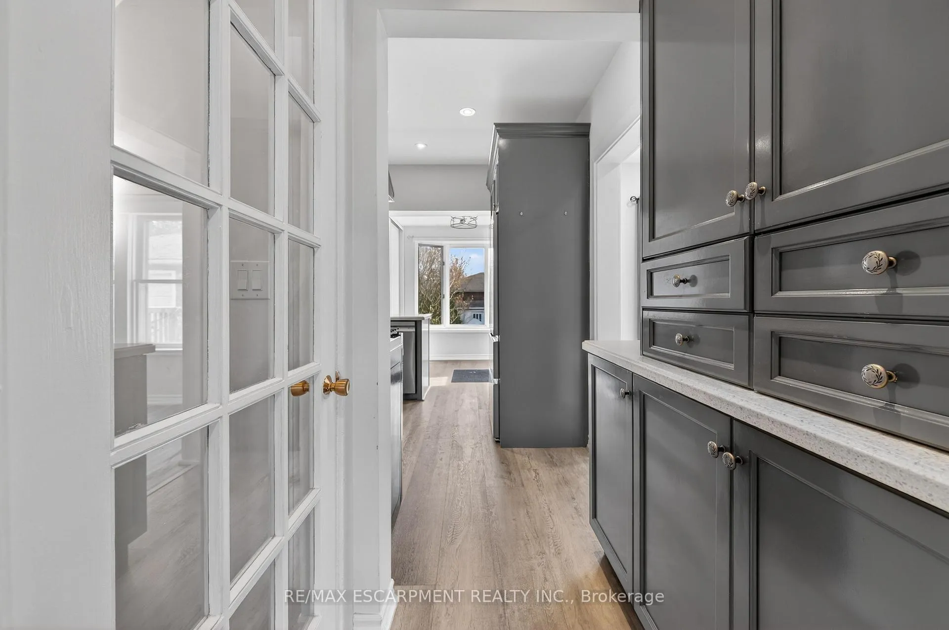 Photo 14 of 2296 New Street, Burlington, Brant — HOMEH
