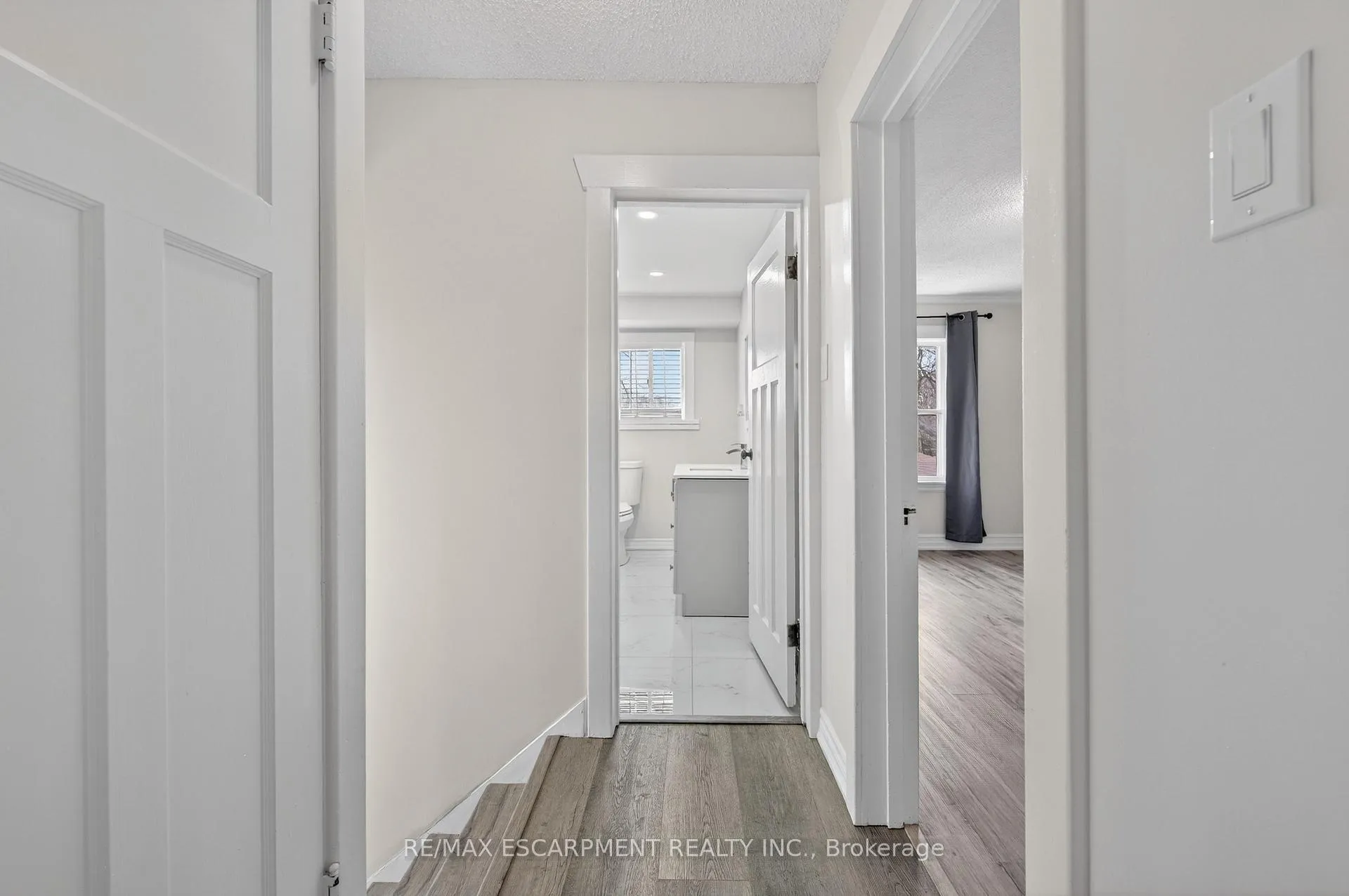 Photo 34 of 2296 New Street, Burlington, Brant — HOMEH