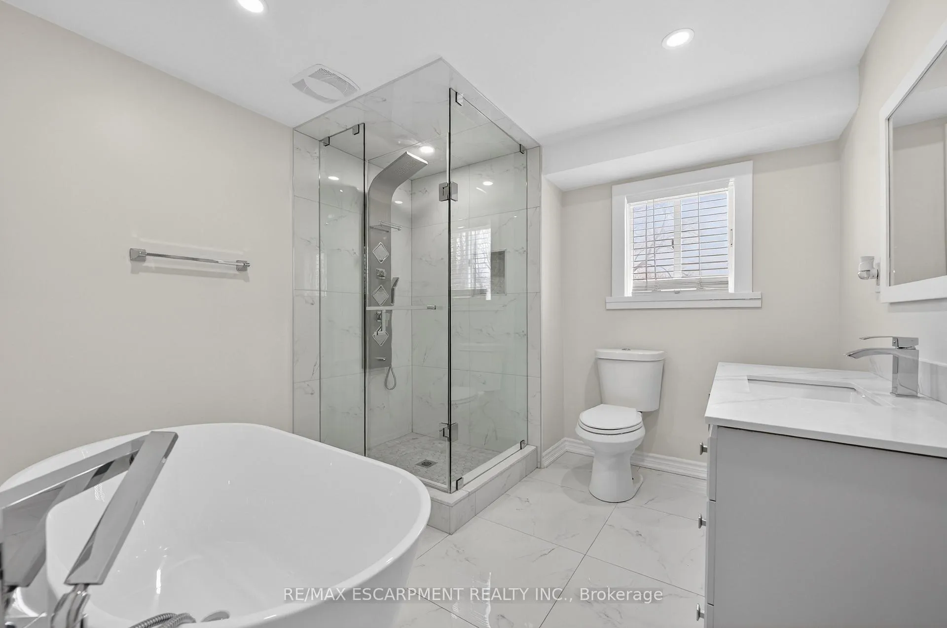Photo 35 of 2296 New Street, Burlington, Brant — HOMEH