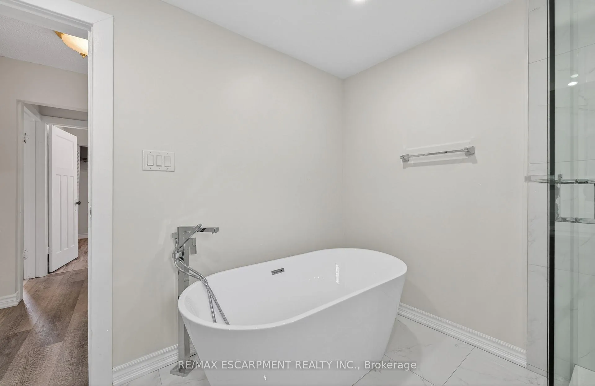 Photo 36 of 2296 New Street, Burlington, Brant — HOMEH