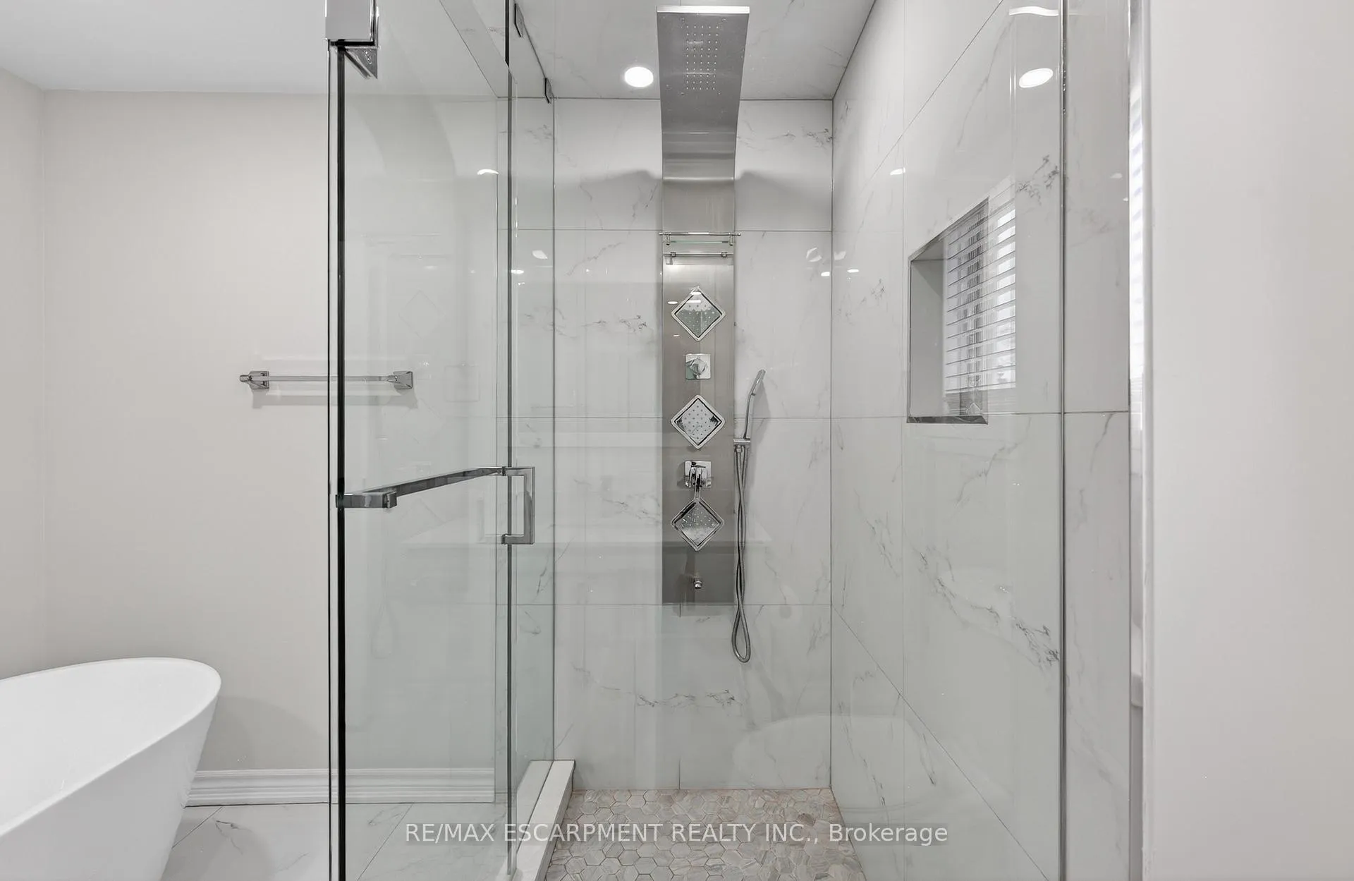 Photo 37 of 2296 New Street, Burlington, Brant — HOMEH