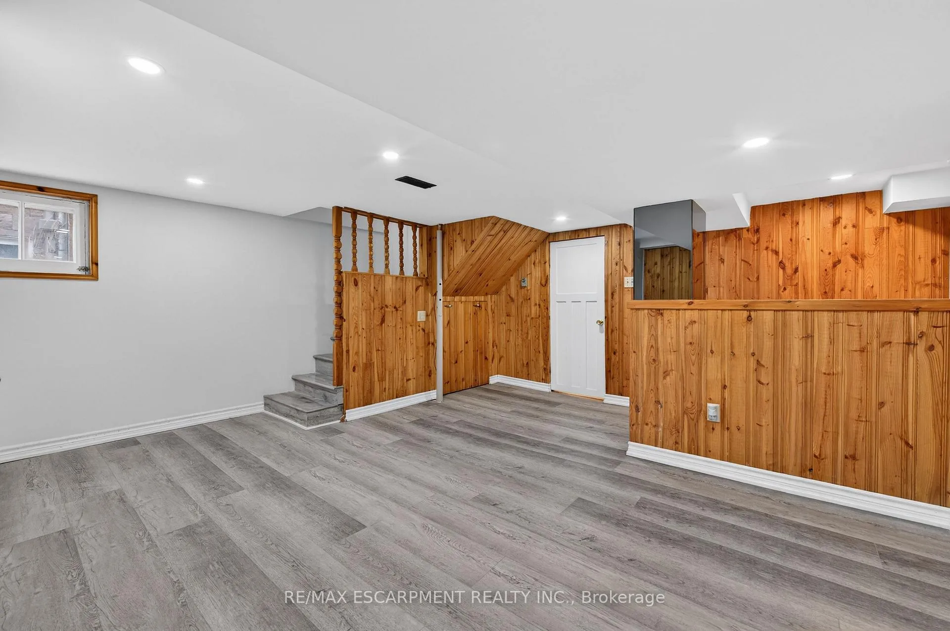 Photo 41 of 2296 New Street, Burlington, Brant — HOMEH