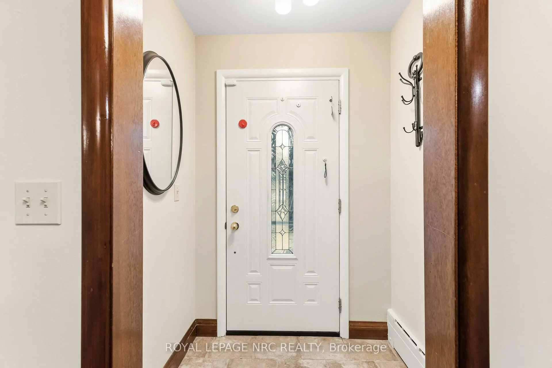 Photo 2 of 133 Lakeshore Road, St. Catharines, Lakeshore — HOMEH