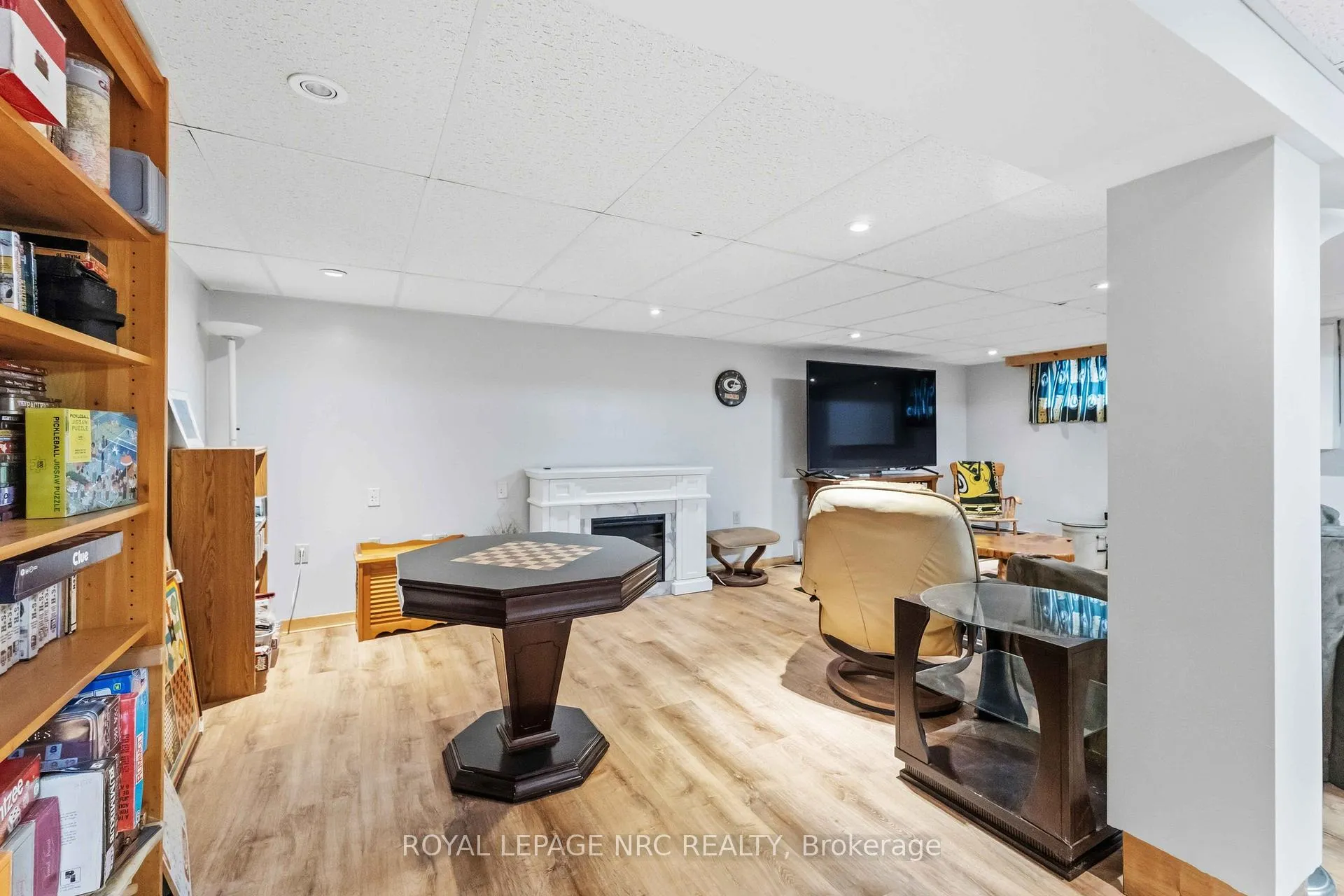 Photo 23 of 133 Lakeshore Road, St. Catharines, Lakeshore — HOMEH