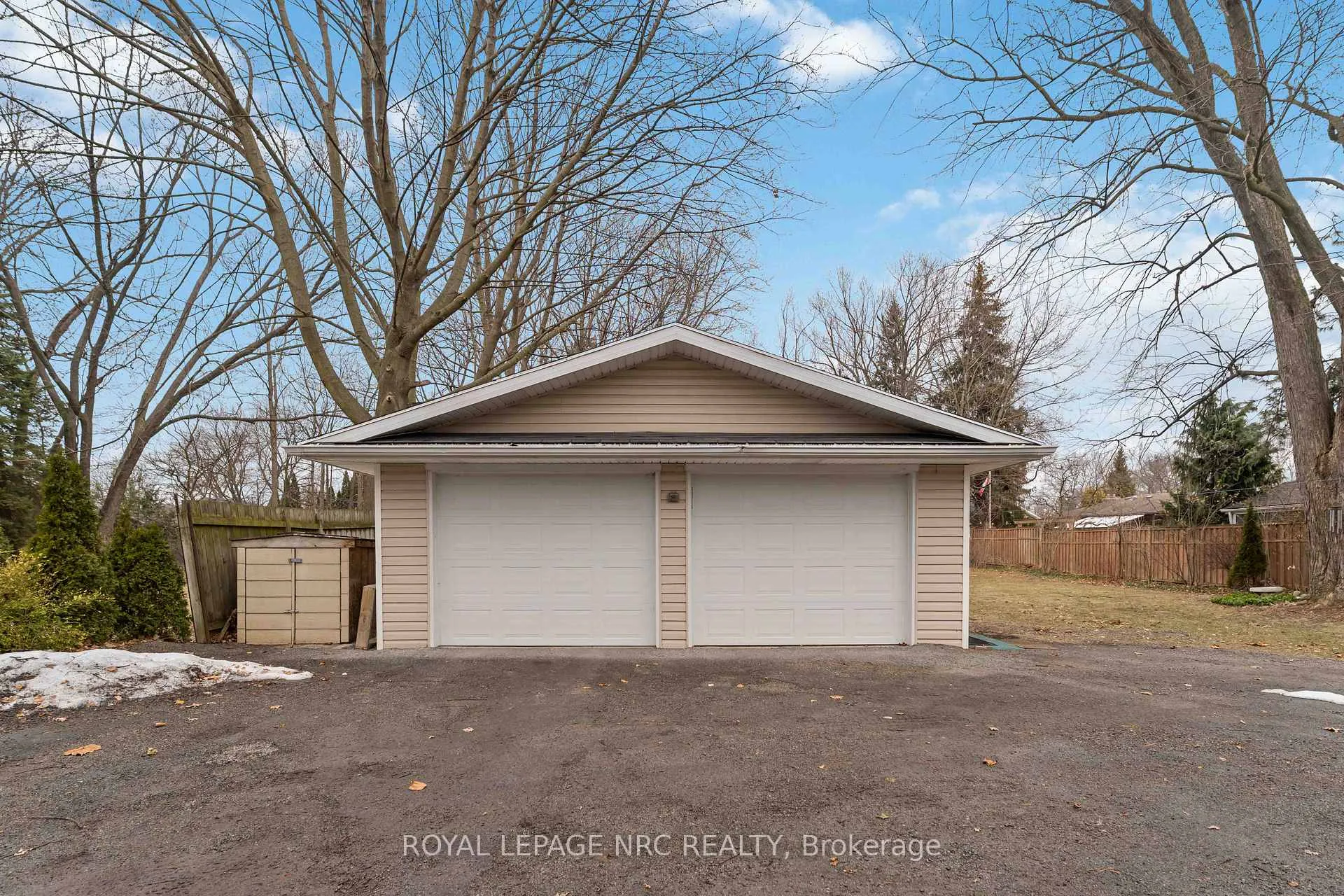 Photo 31 of 133 Lakeshore Road, St. Catharines, Lakeshore — HOMEH