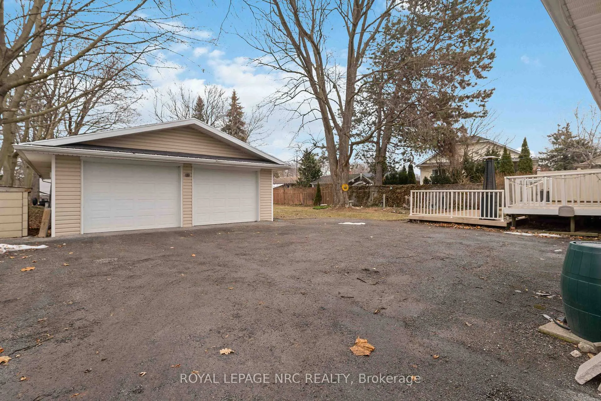 Photo 32 of 133 Lakeshore Road, St. Catharines, Lakeshore — HOMEH