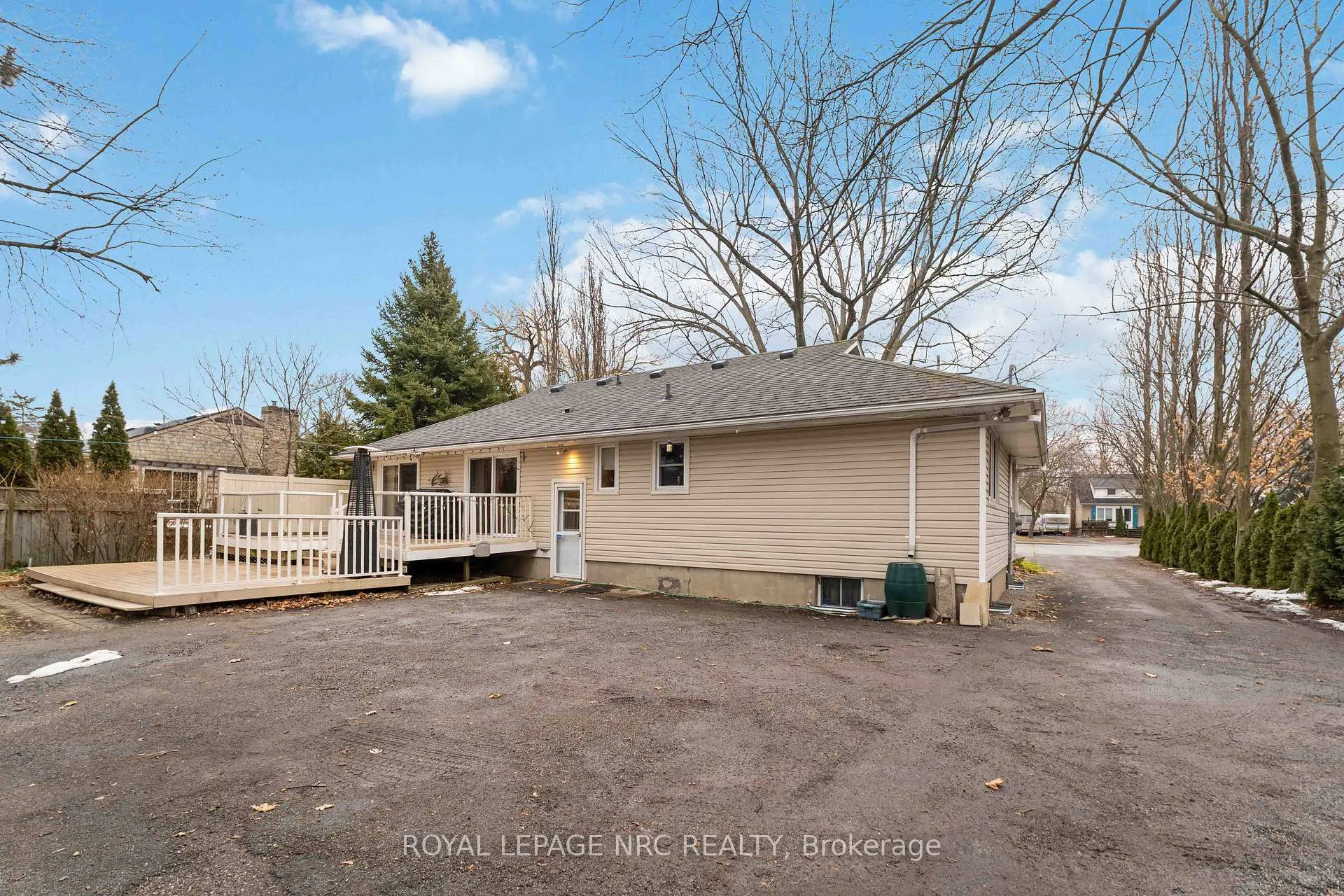 Photo 40 of 133 Lakeshore Road, St. Catharines, Lakeshore — HOMEH
