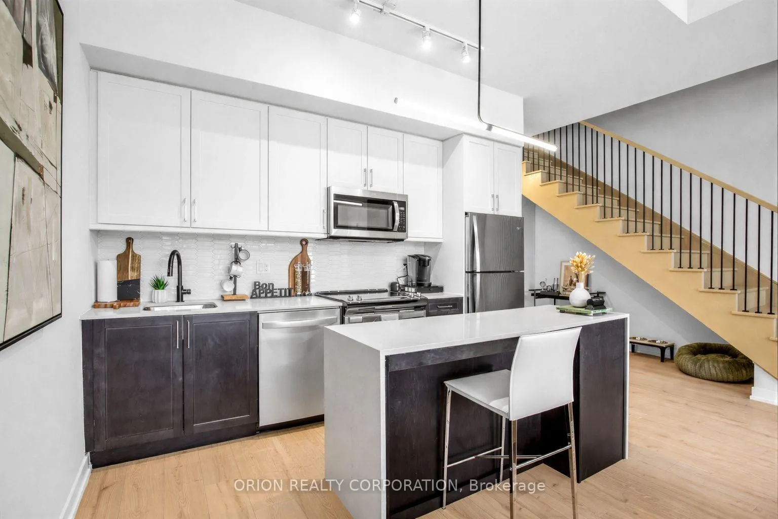 Photo 4 of Unit 108, 201 Brock Street S, Whitby, Downtown Whitby — HOMEH