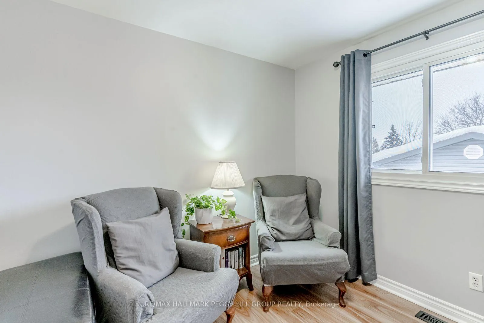 Photo 8 of 229 Deborah Way, Barrie, Painswick North — HOMEH