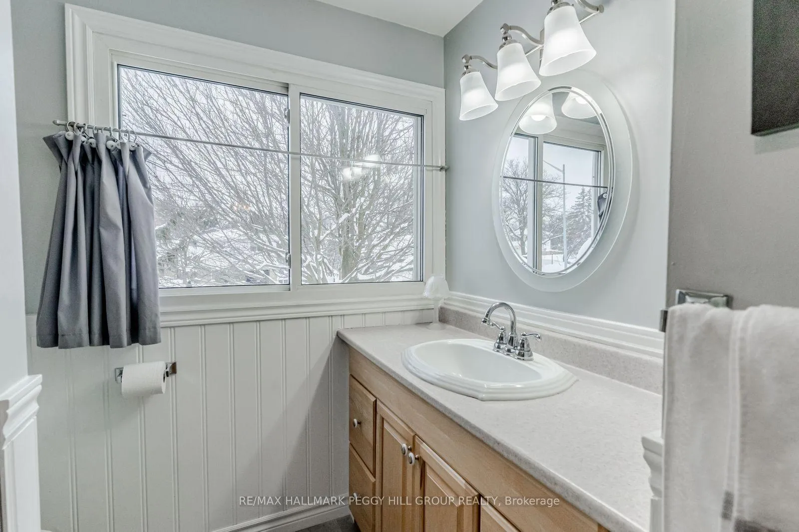 Photo 9 of 229 Deborah Way, Barrie, Painswick North — HOMEH