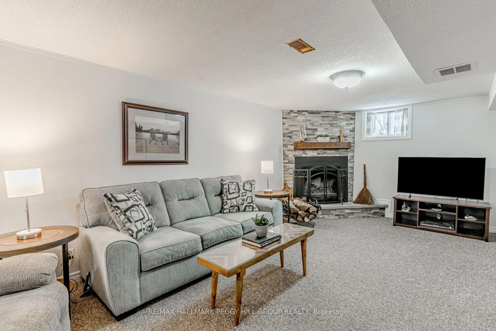 Photo 10 of 229 Deborah Way, Barrie, Painswick North — HOMEH