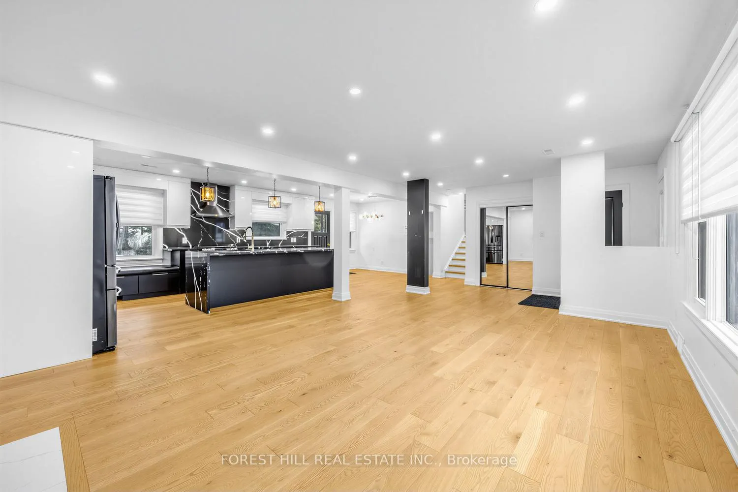 Photo 9 of 180 Glenwood Crescent, Oshawa, Centennial — HOMEH